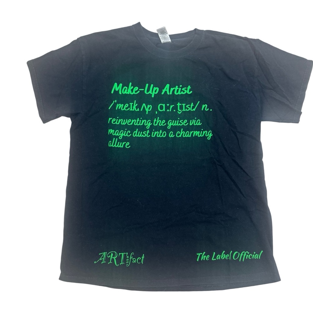 Gildan Black Tee with Green Artistic Print Men’s Large